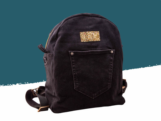 RucksackLiebe „Goldnacht“ – schwarzer Upcycling-Rucksack