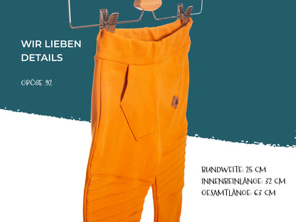 HosenLiebe „Senfgold“ – handgemachte Kinderhose aus Sweat