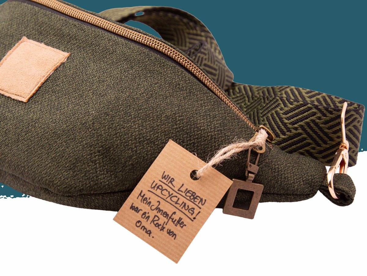 Bauchtaschenliebe „Waldweg“ – handgemachte Unisex-Bauchtasche in Olivgrün